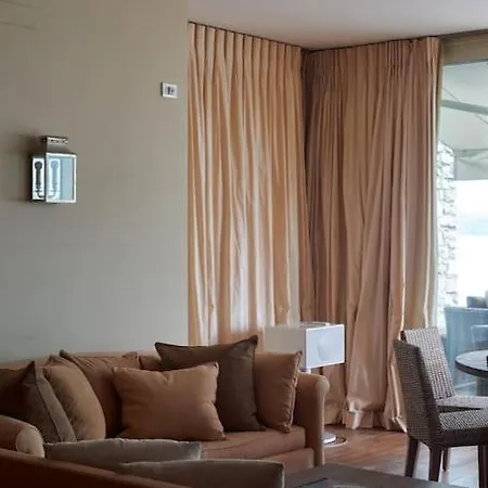 Prachtig Met Zicht Op Meer Apartament *